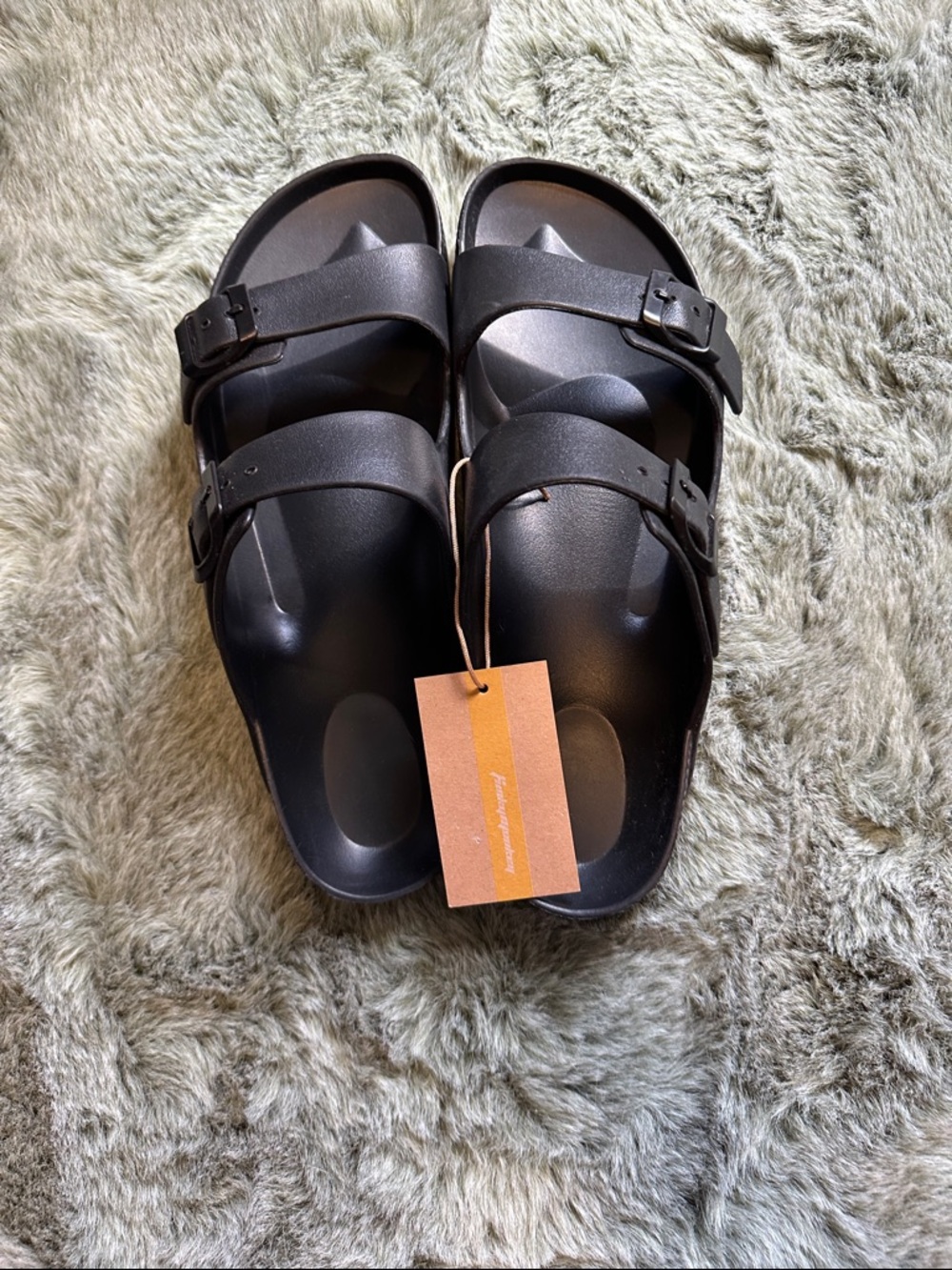 Women’s FunkyMonkey size 10 slides